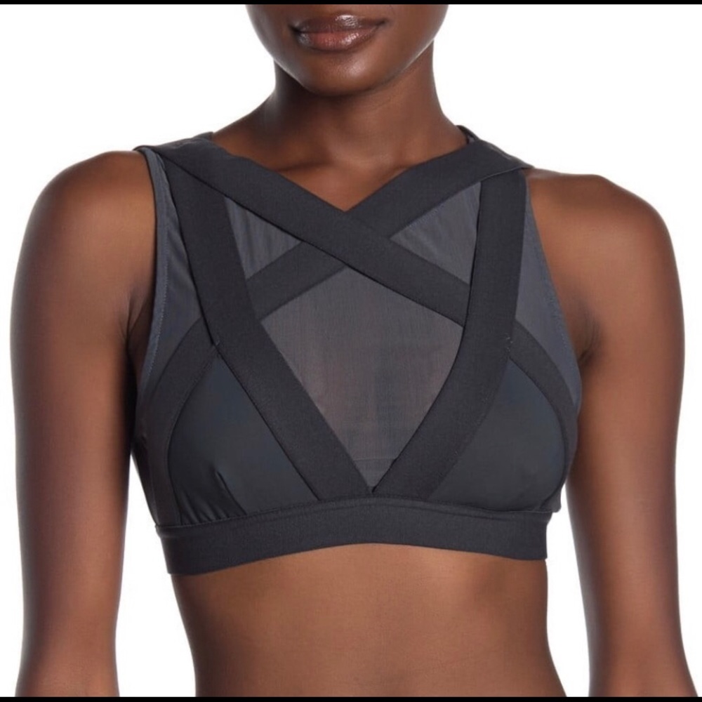 NWT ALO YOGA Bandage Bra Black